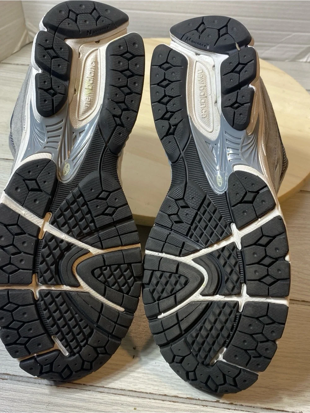 New Balance 2002R Grey Running Shoes M2002RST Men's Size 10.5  READ…